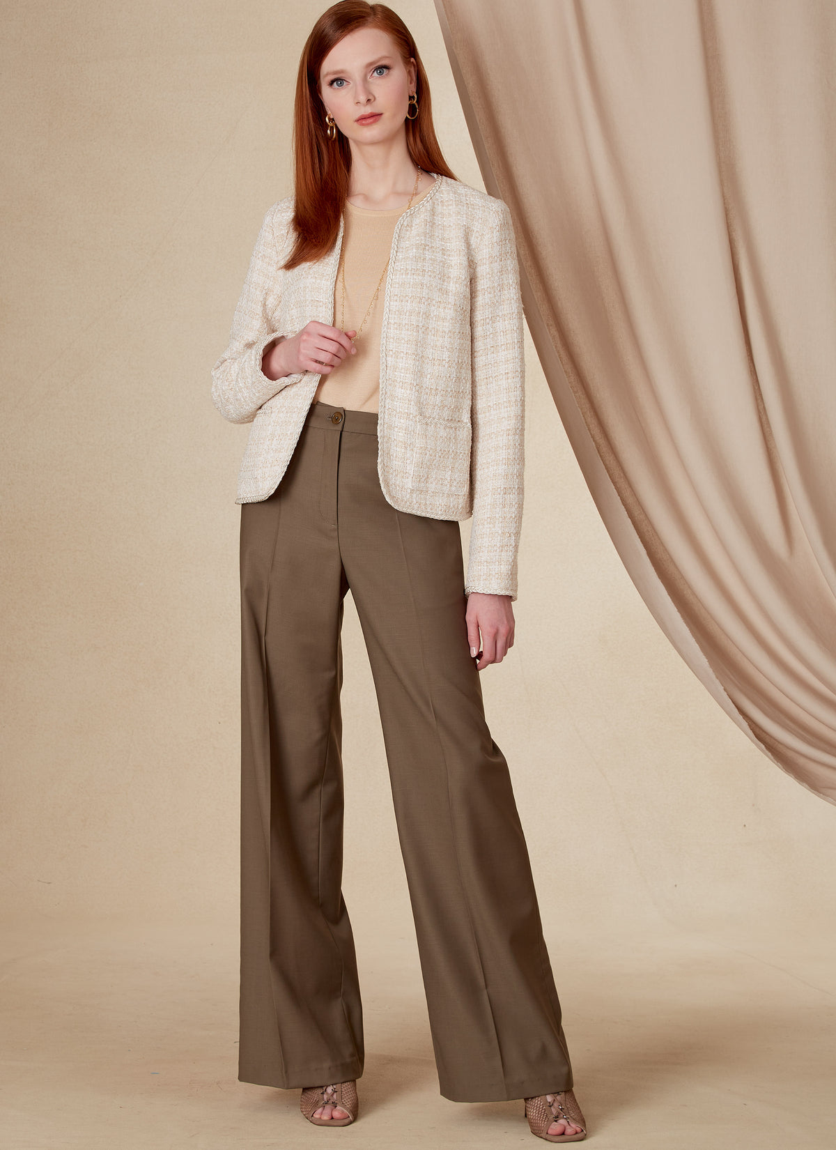 Vogue Patterns V1830 envelope showing a fitted, lined jacket