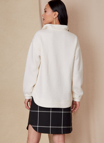 Vogue Patterns V1833 envelope showing a loose-fitting, lined top with a zipped funnel neck