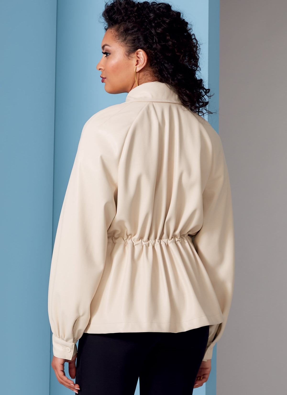 Vogue Patterns V1840 envelope showing a very loose-fitting unlined jacket