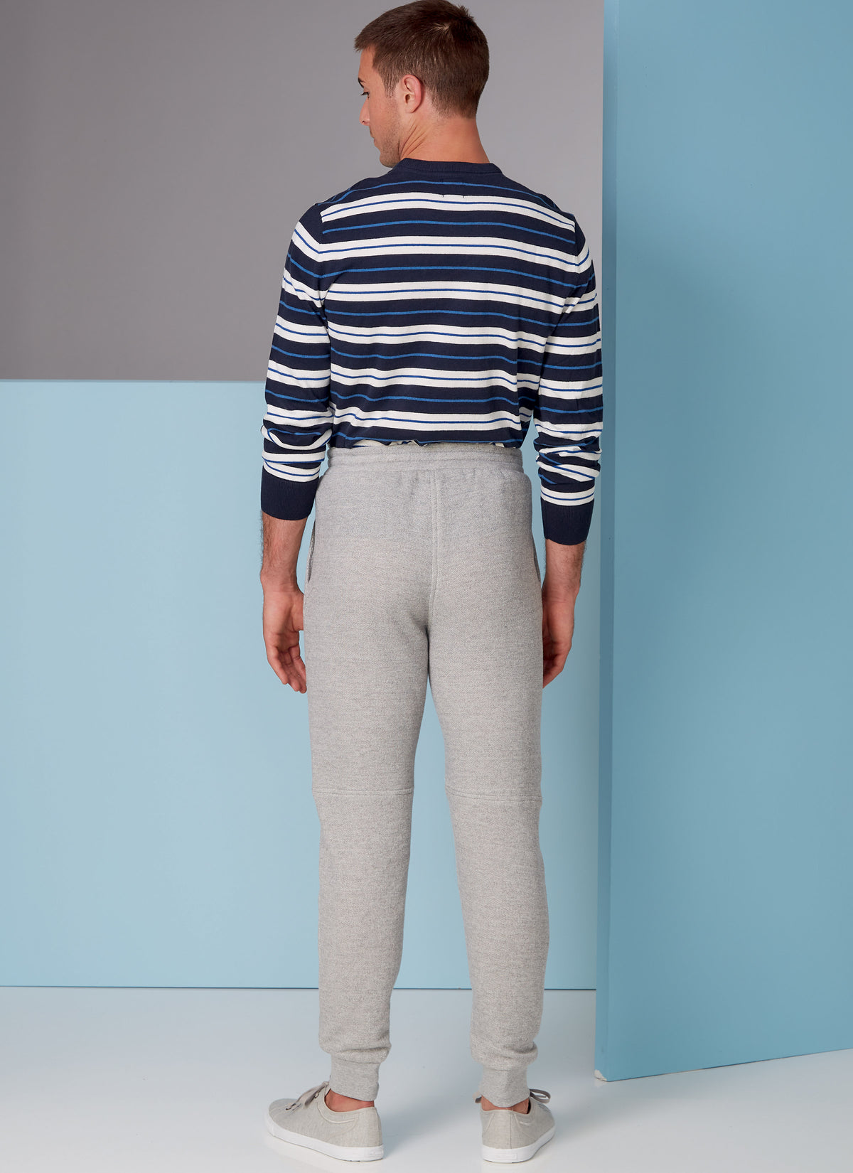 Vogue V1854 pattern envelope showing the jogger trousers designs
