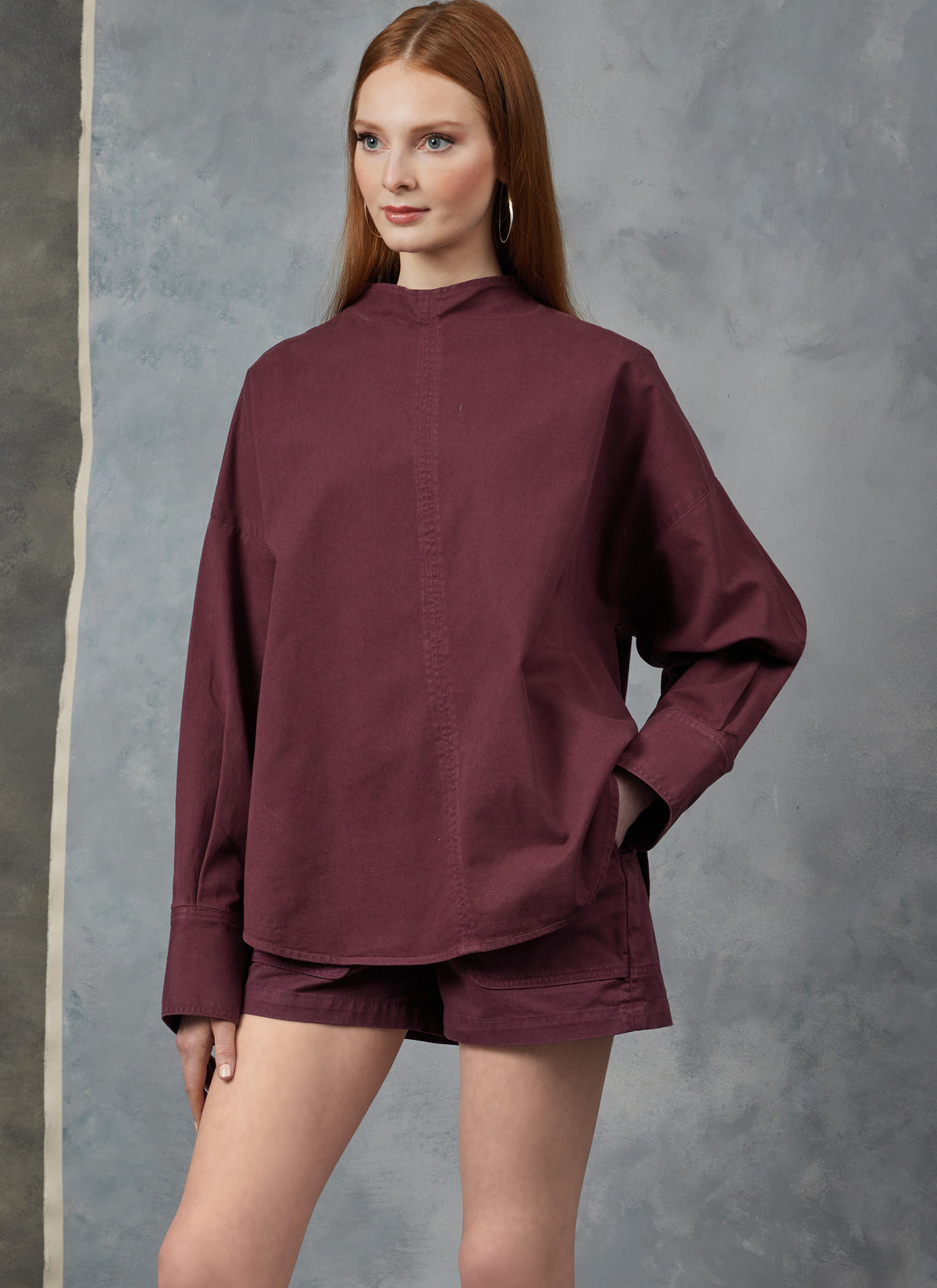 Vogue Patterns V1912 envelope showing the loose-fitting pullover top designs