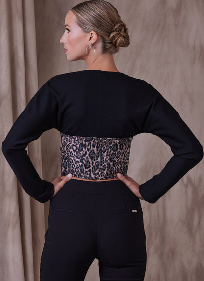 Vogue Patterns V1938 envelope showing the lined, close-fitting corset top