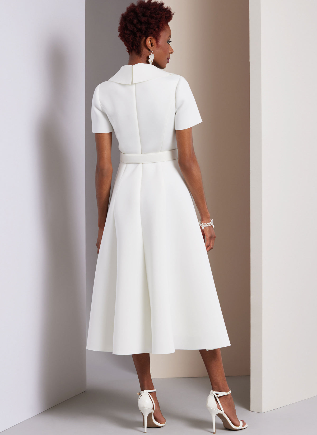Vogue Patterns V1950 envelope showing the fit-and-flare lined dress
