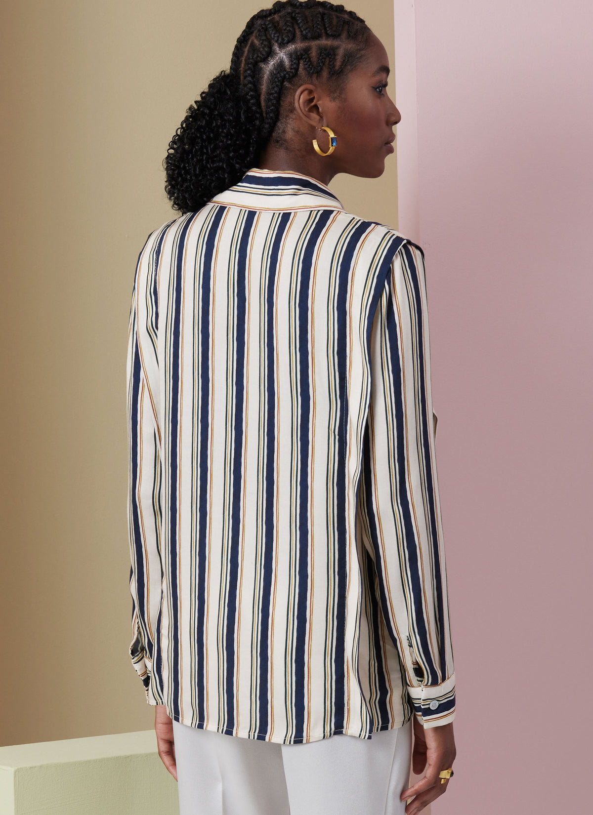 Vogue Patterns V2012 envelope showing loose-fitting shirt designs