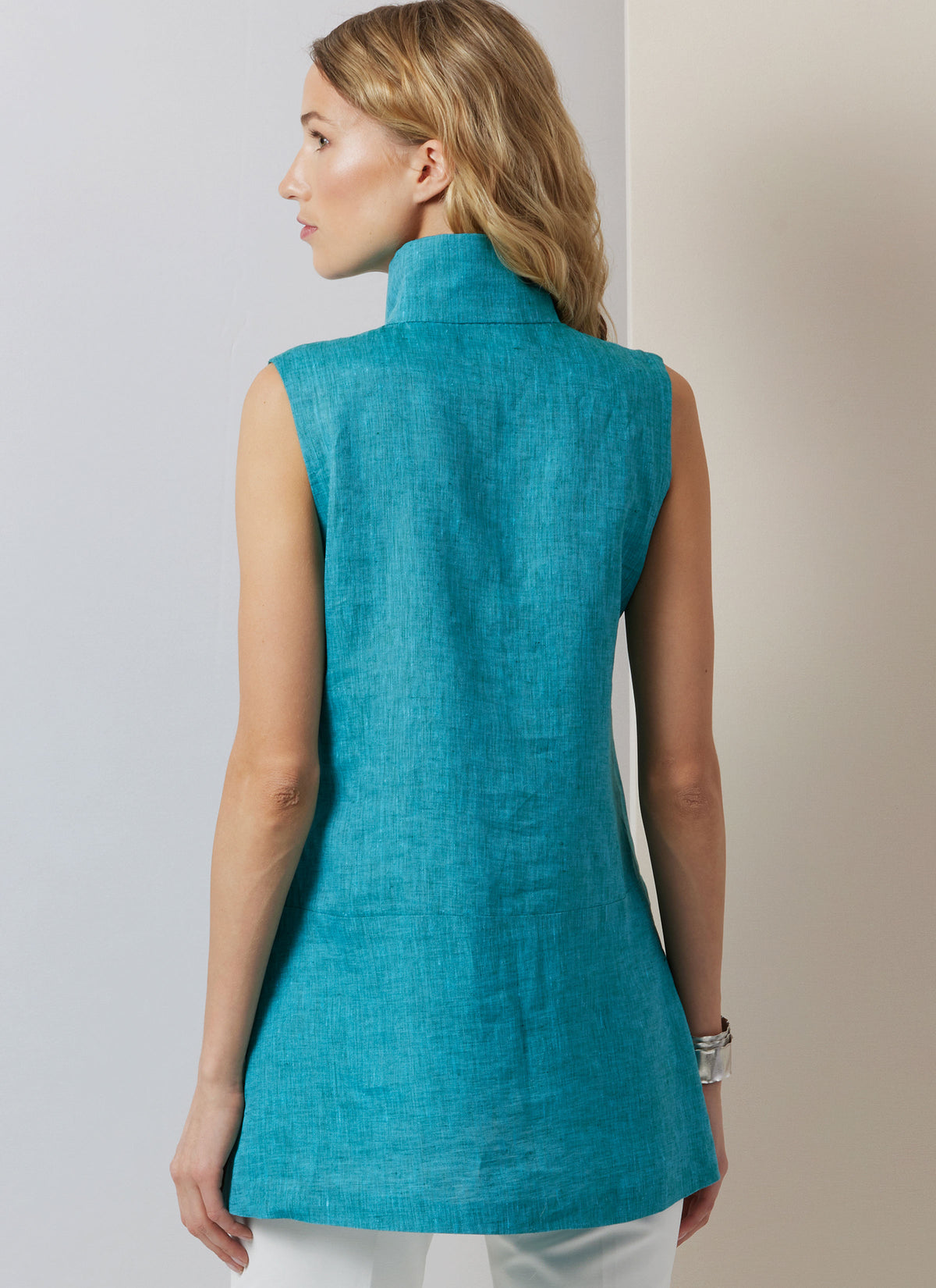 Vogue Patterns V2030 a-line tunic sewing pattern envelope