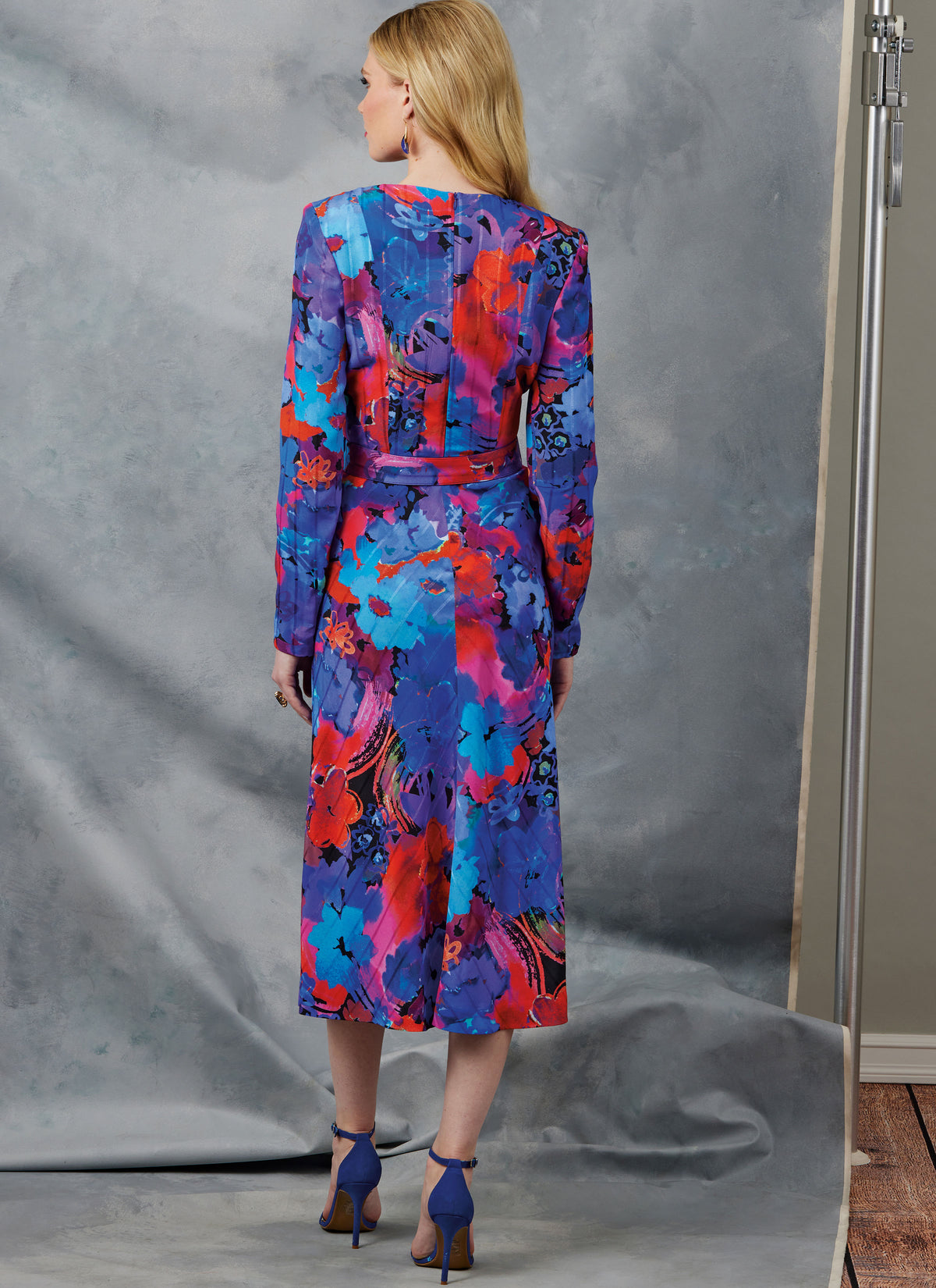 Vogue Patterns V2043 draped bias dress sewing pattern envelope