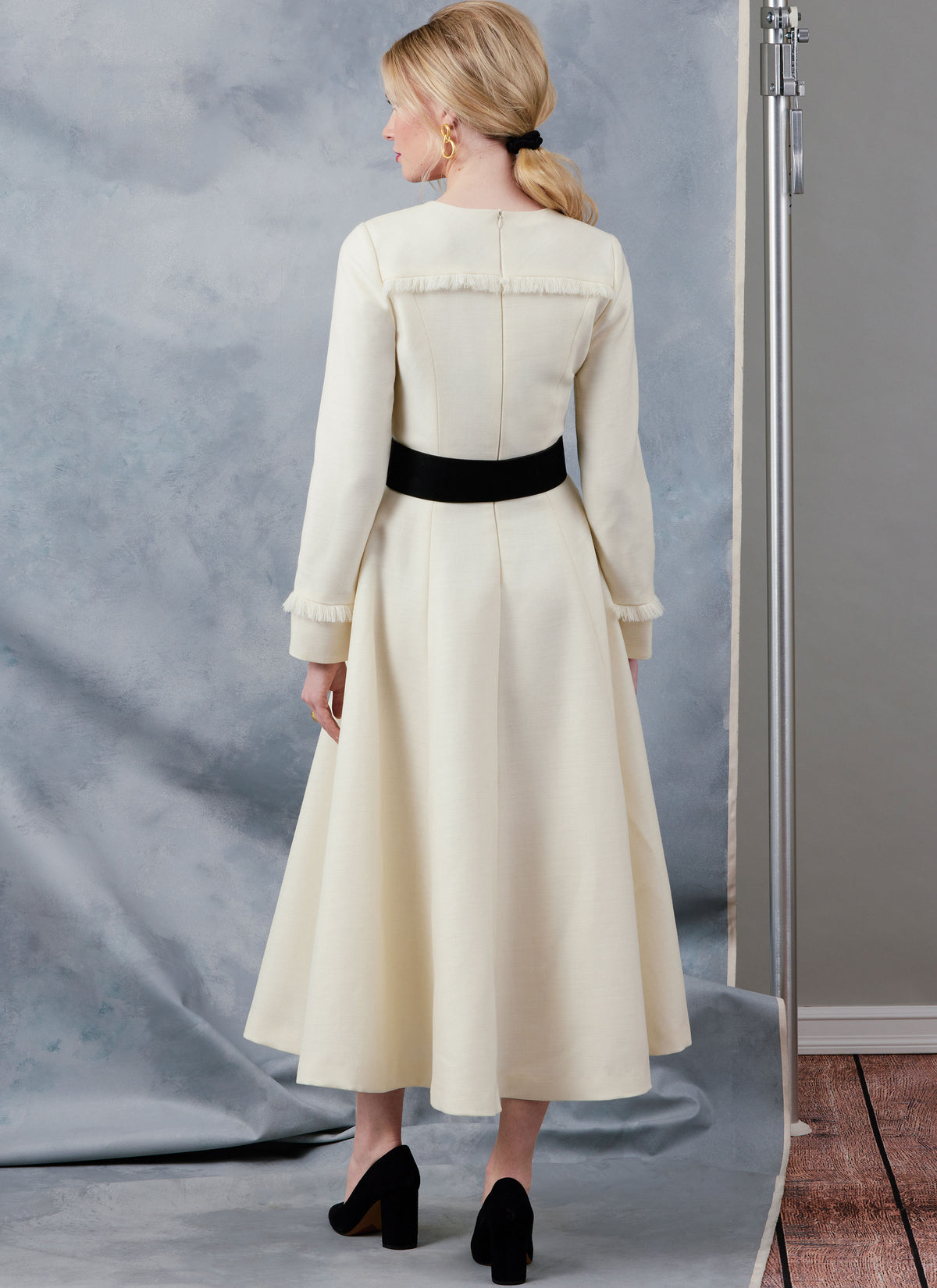 Vogue Patterns V2046 fit and flare dress sewing pattern envelope