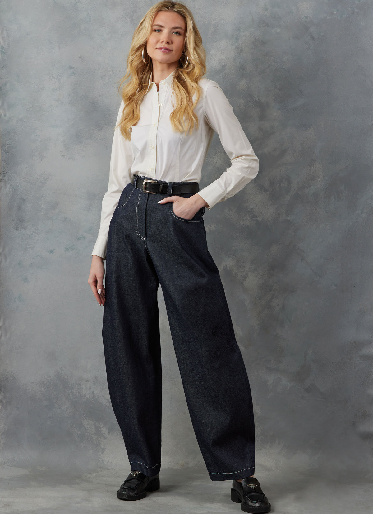 Vogue Patterns V2051 pattern envelope showing high-rise barrel-leg trousers