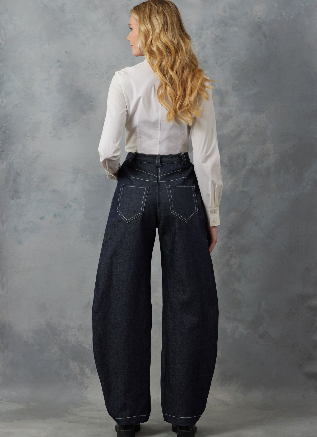 Vogue Patterns V2051 pattern envelope showing high-rise barrel-leg trousers