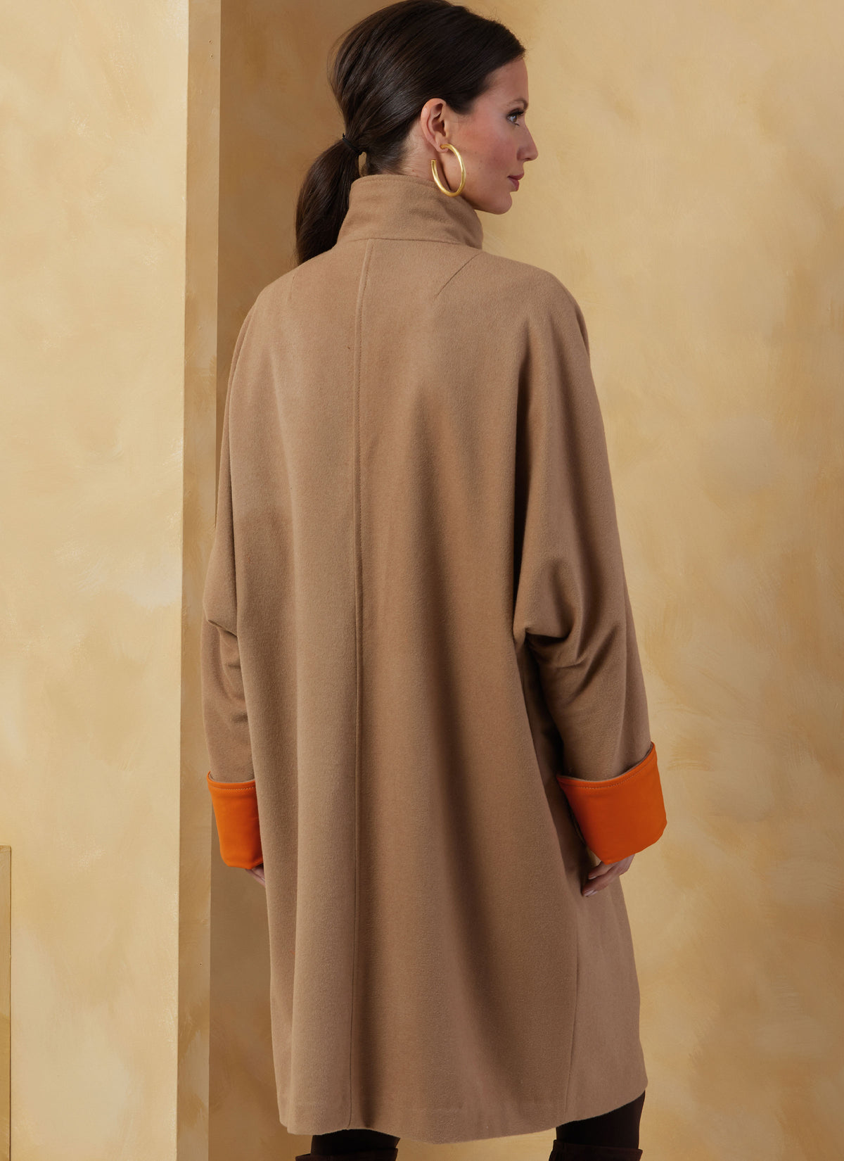Vogue Patterns V2075 pattern envelope showing the coat designs