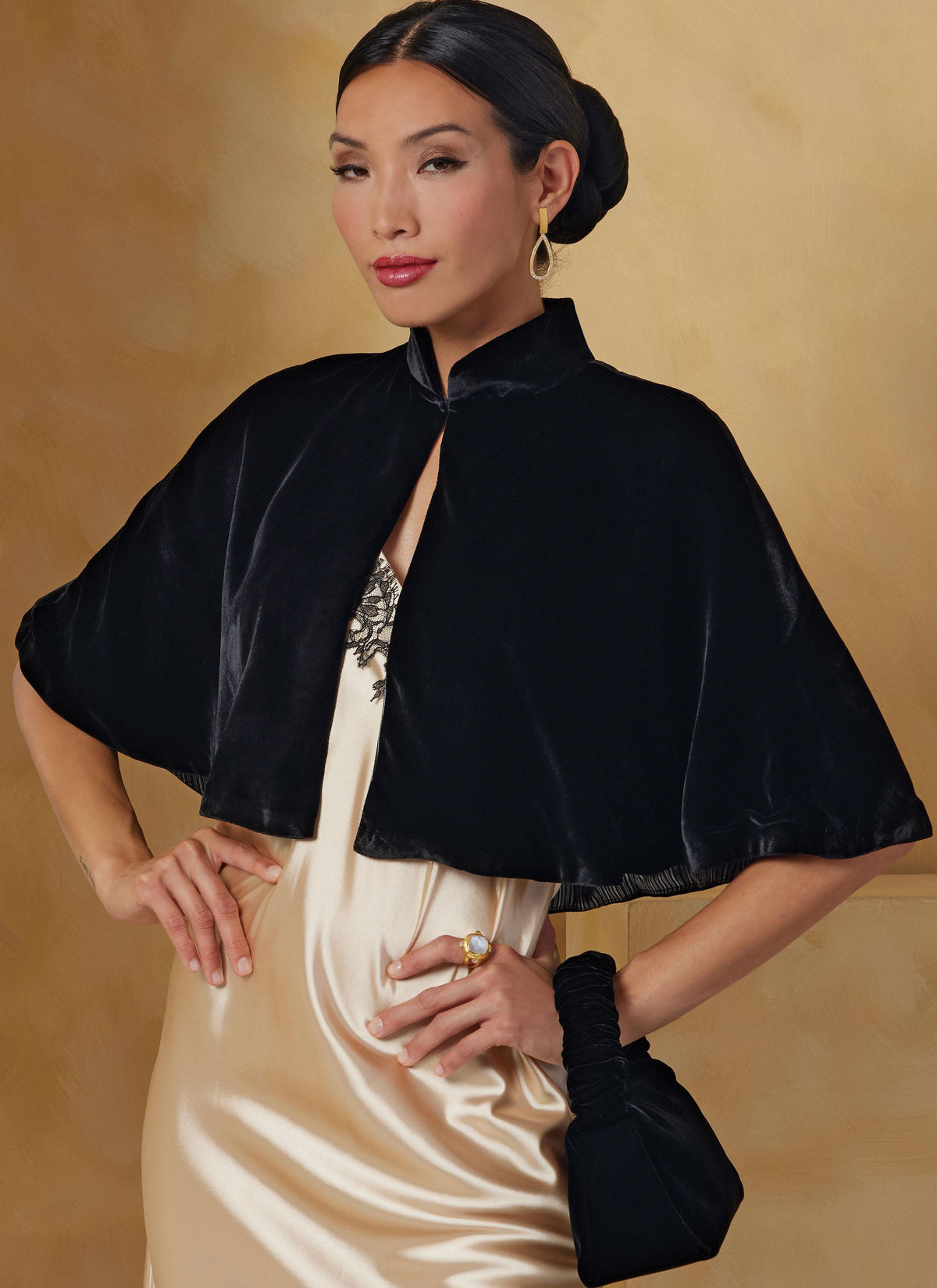 Vogue Patterns V2078 pattern envelope showing the bolero designs