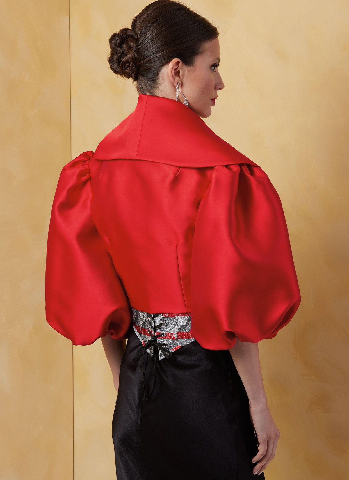Vogue Patterns V2078 pattern envelope showing the bolero designs