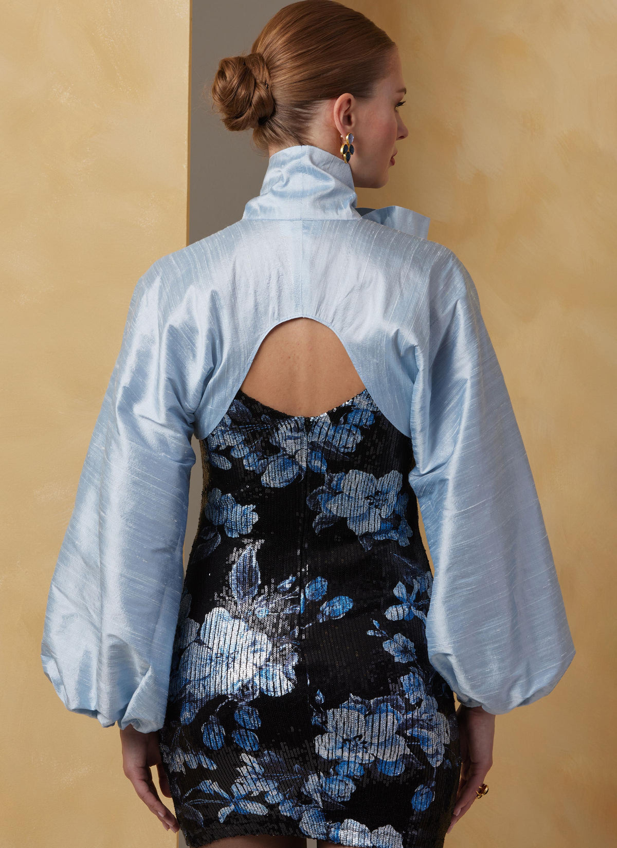 Vogue Patterns V2079 pattern envelope showing the bolero designs
