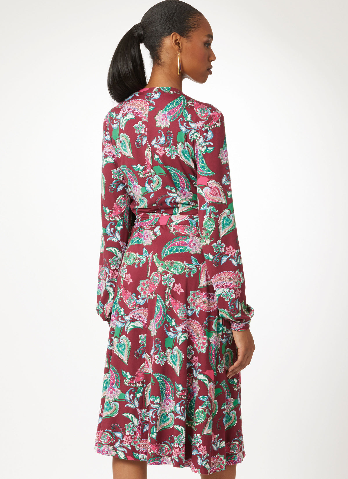 Vogue Patterns V2081 pattern envelope showing the dress designs