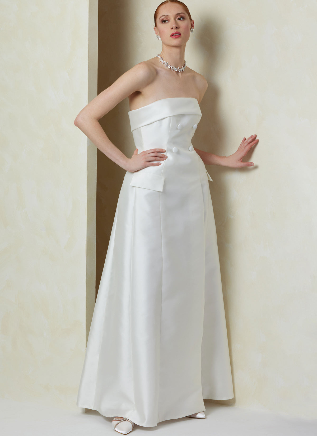 Vogue Patterns V2089 pattern envelope showing the occasion dress designs
