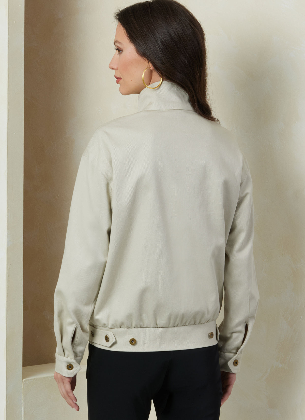 Vogue Patterns V2093 pattern envelope showing the jacket designs