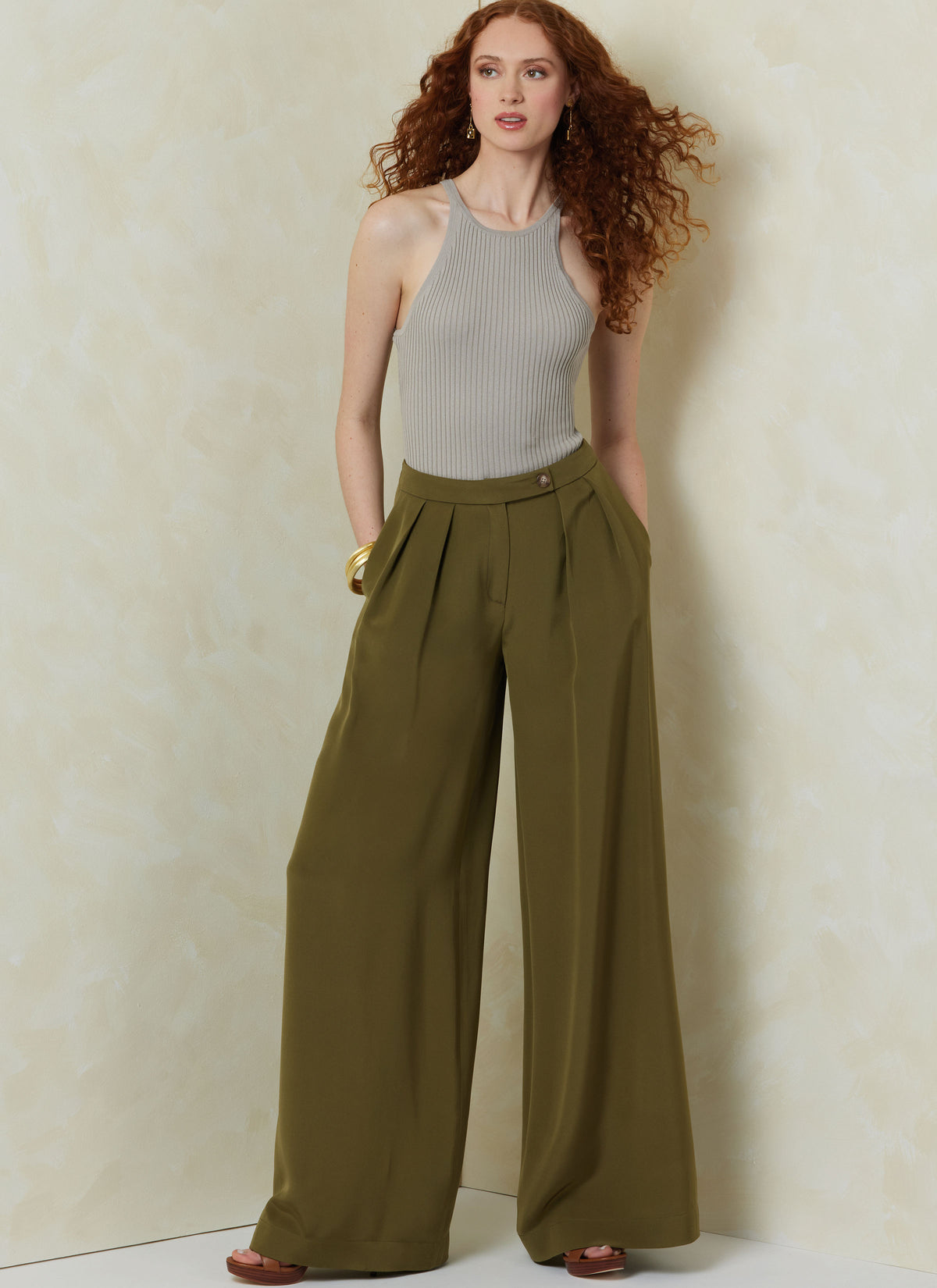 Vogue Patterns V2094 pattern envelope showing the trousers designs