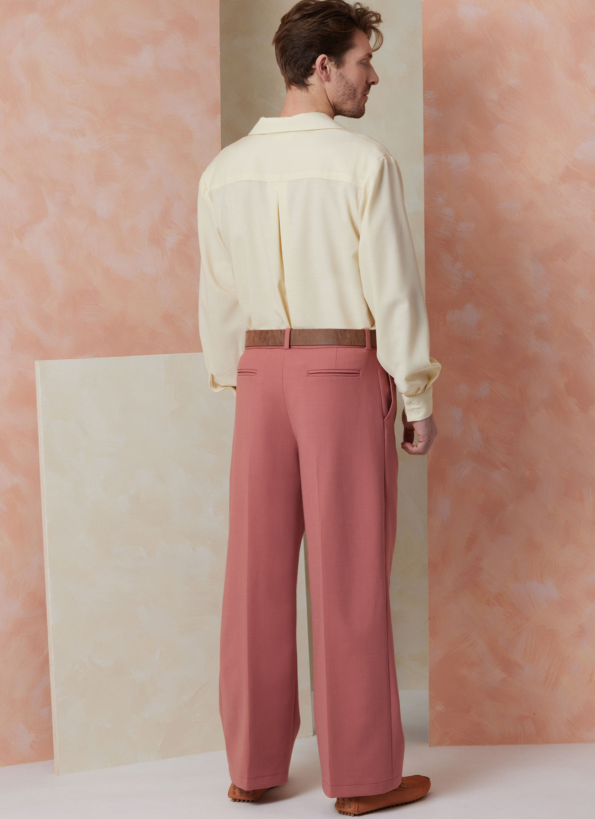 Vogue Patterns V2120 envelope showing the slouchy fit shirt designs