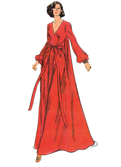 Vogue Patterns V2124 envelope showing the vintage 1974 loungewear designs
