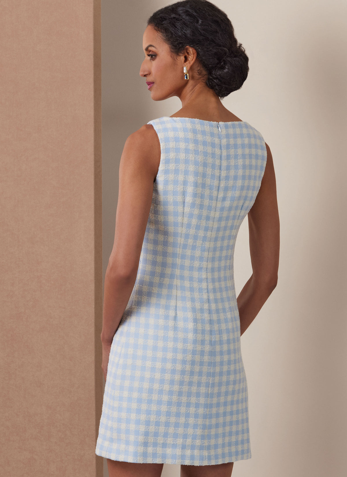 Vogue Patterns V2126 envelope showing the lined jacket designs