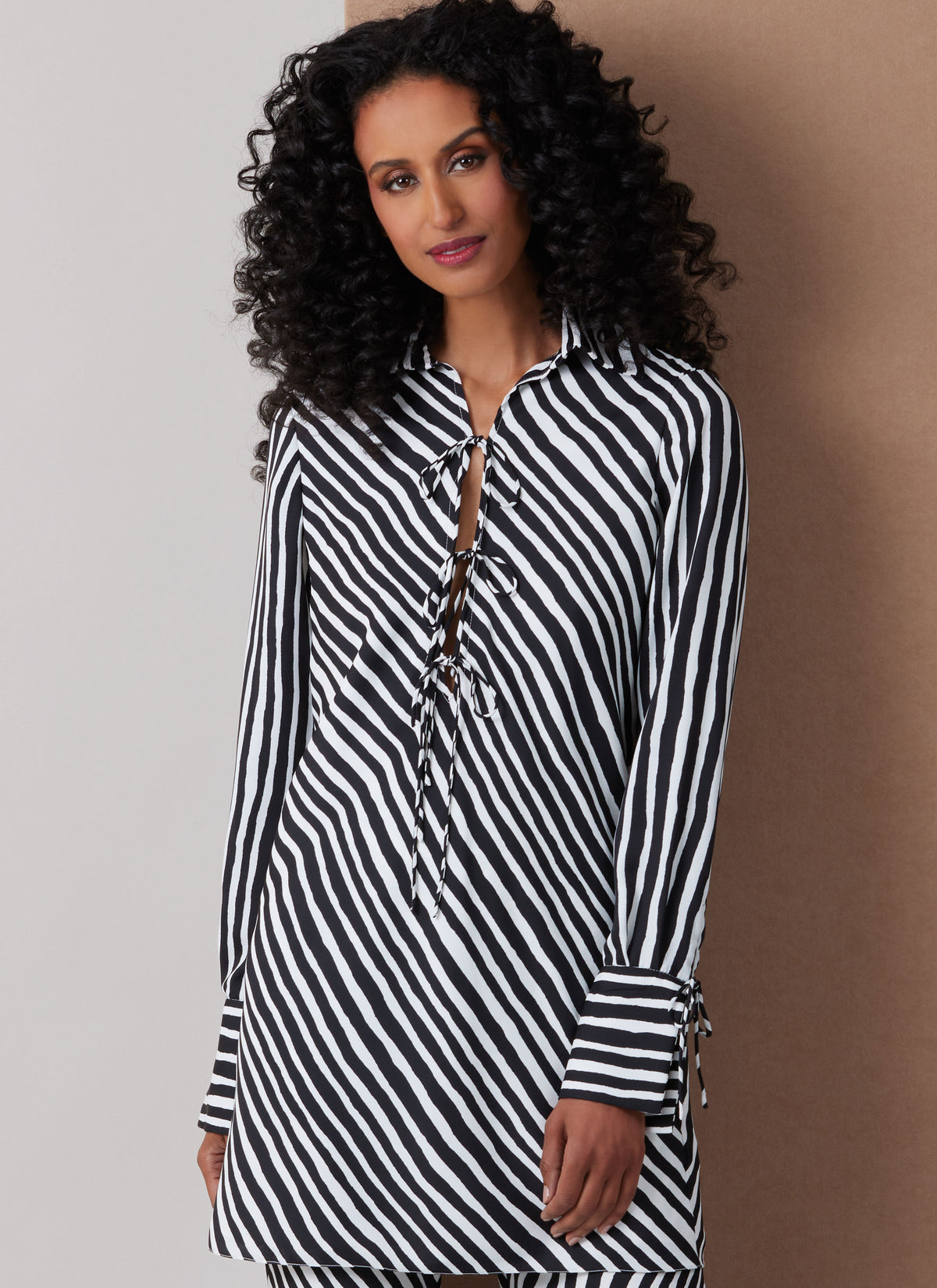 Vogue Patterns V2140 envelope showing a bias cut tunic