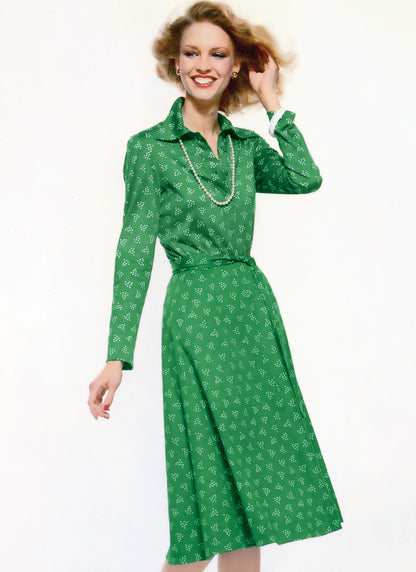 Vogue Patterns V2143 envelope showing a vintage 1978 knit dress