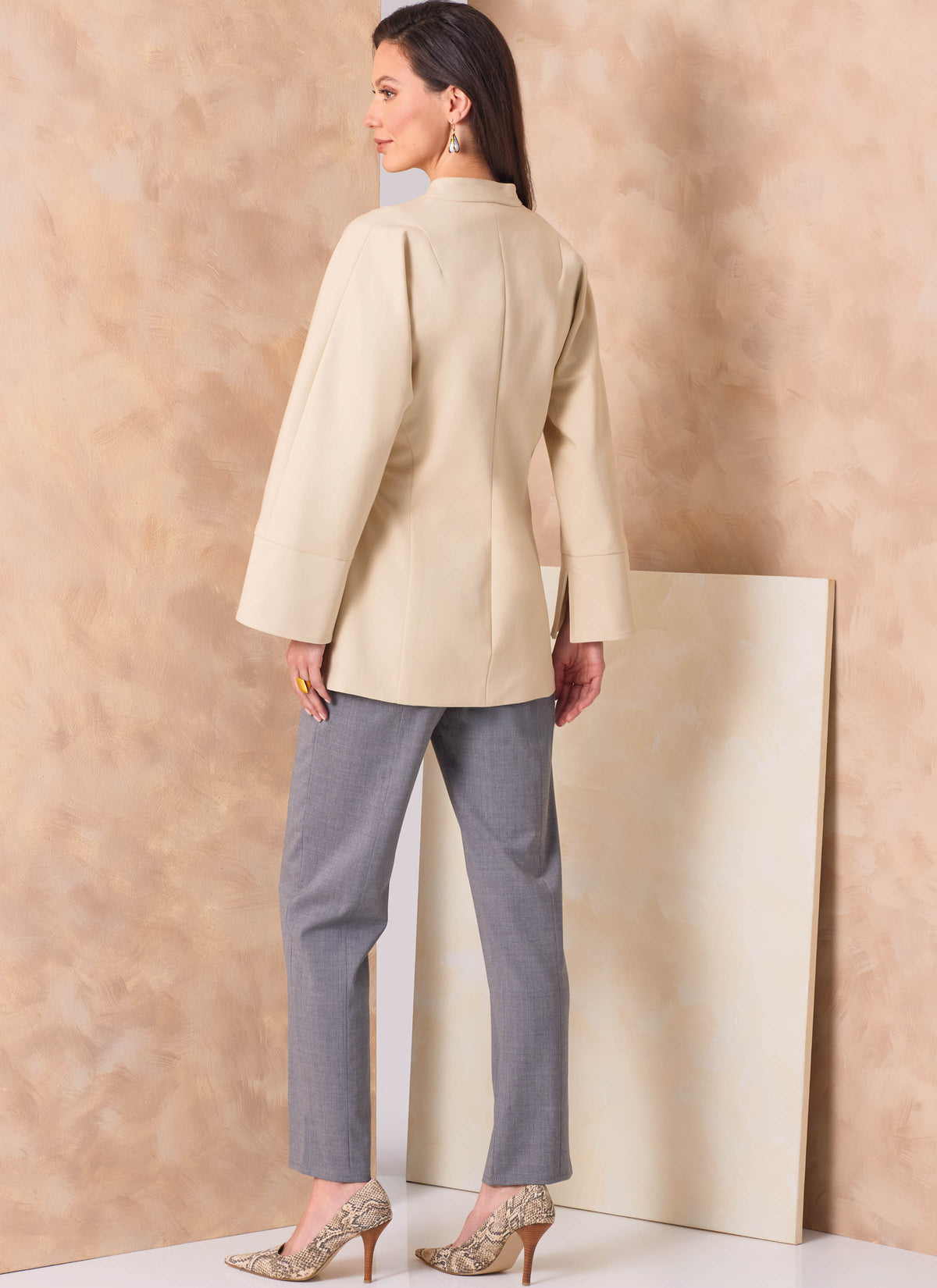 Vogue Patterns V2165 pattern envelope showing wrap jacket designs