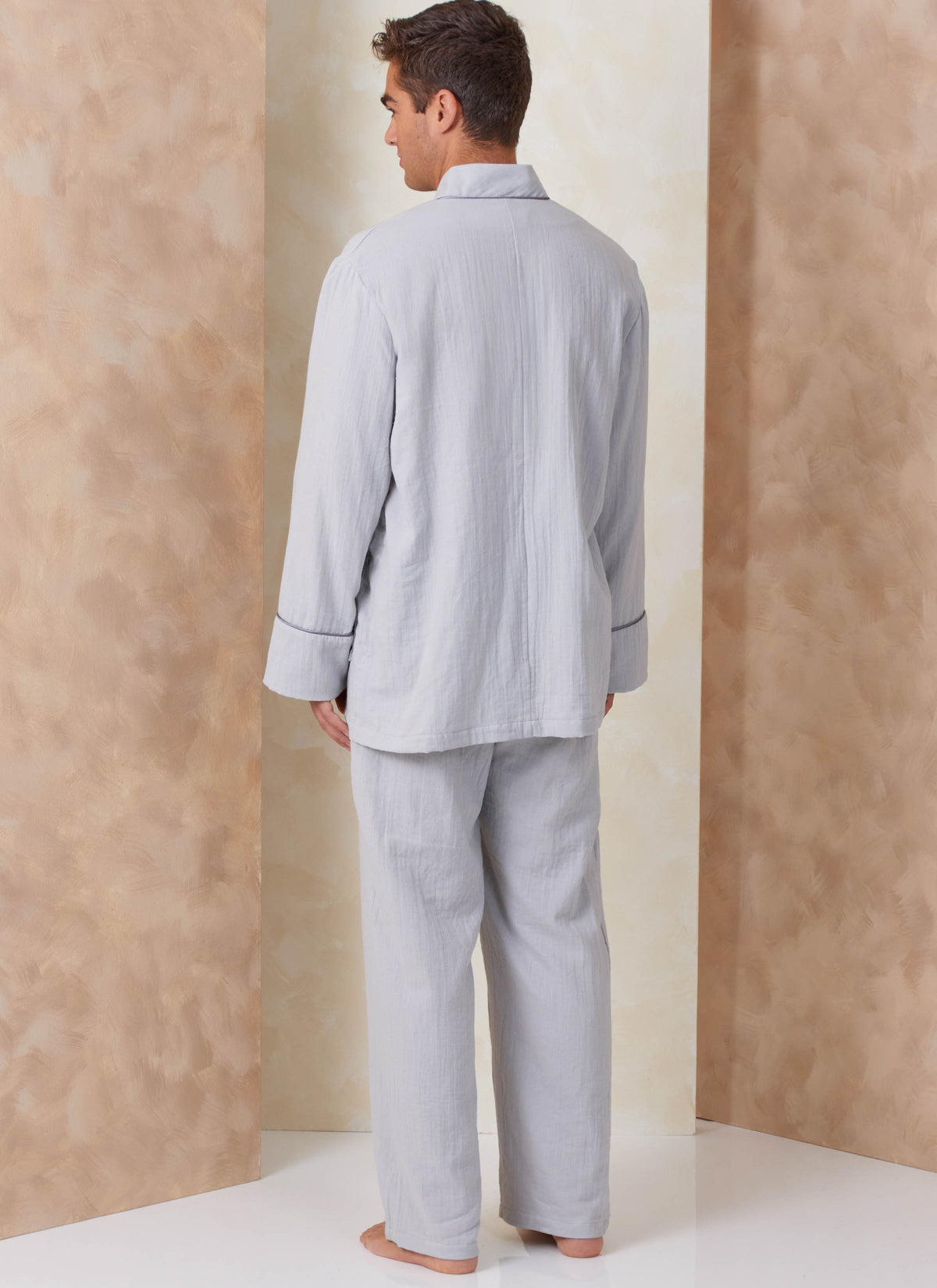 Vogue Patterns V2168 pattern envelope showing unisex pyjamas and robe designs
