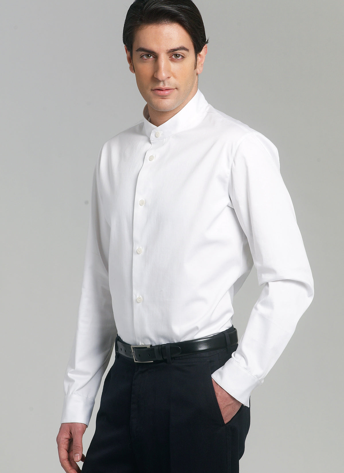Vogue Patterns V8759 pattern envelope showing men's fitted shirt designs