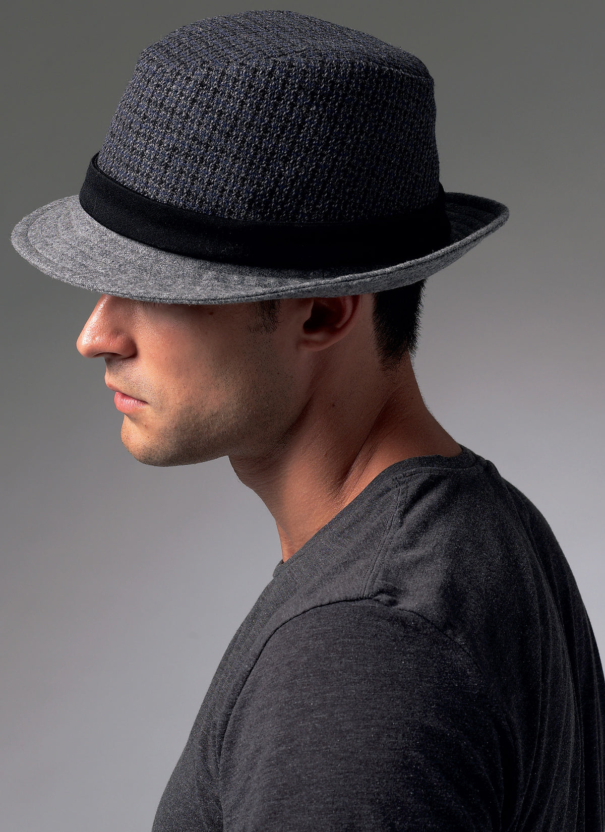 Vogue Patterns V8869 pattern envelope showing lined hats designs
