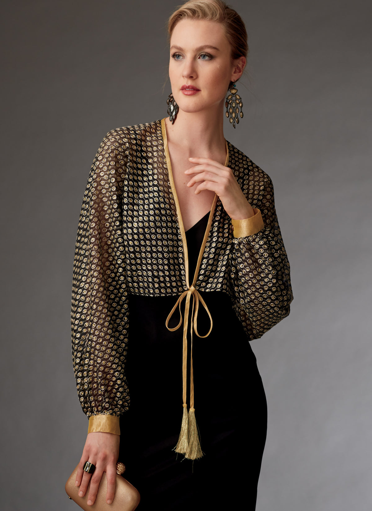 Vogue Patterns V9276 sewing pattern envelope showing the shrug designs