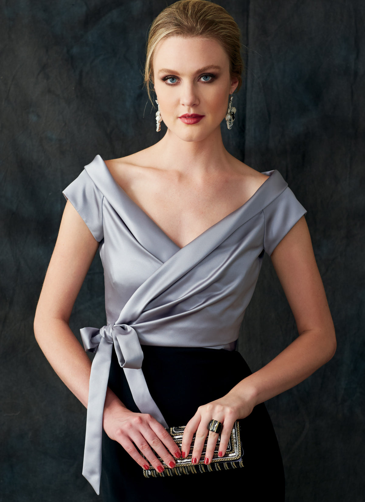 Vogue Patterns V9291 sewing pattern envelope showing the wrap designs