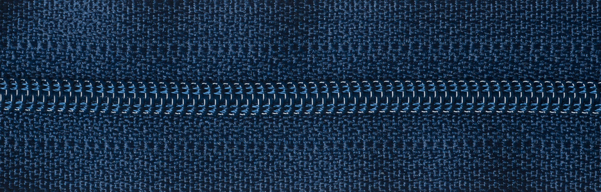 YKK 56cm nylon coil zip in navy