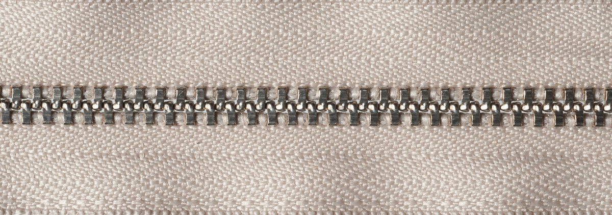 YKK metal trouser zip with beige tape, 15cm