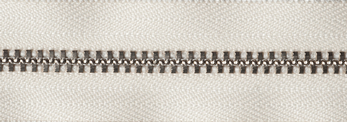 YKK metal trouser zip with light ecru tape, 15cm