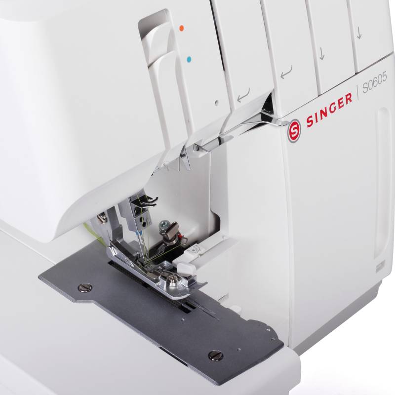 Singer S0605 Overlocker, 2/3/4 thread configuration, with EasyView threading system - Flagship Singer overlocker, brand new for 2026